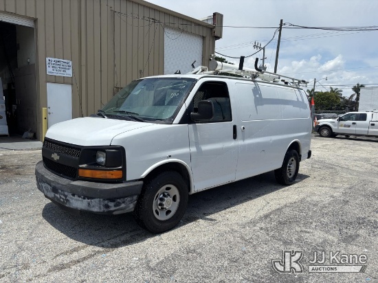 (West Palm Beach, FL) 2013 Chevrolet Express G2500 Cargo Van Runs & Moves) (FL Residents Purchasing