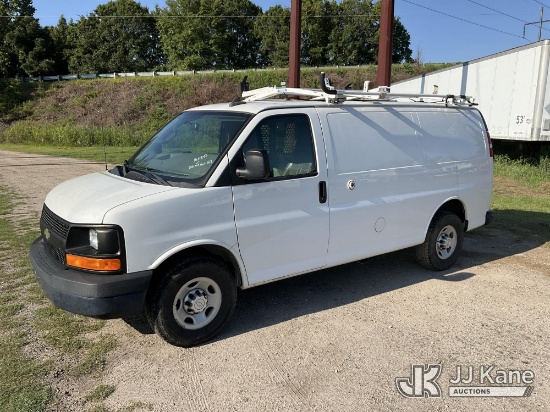 (Florence, SC) 2016 Chevrolet Express 2500 Cargo Van Runs & Moves