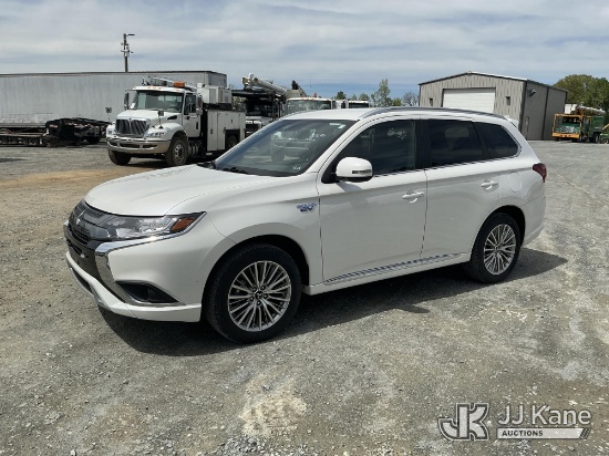 (China Grove, NC) 2022 Mitsubishi Outlander PHEV 4-Door Sport Utility Vehicle Duke Unit) (Runs & Mov