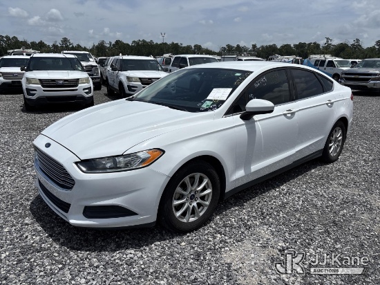 (Hammond, LA) 2016 Ford Fusion 4-Door Sedan Runs & Moves