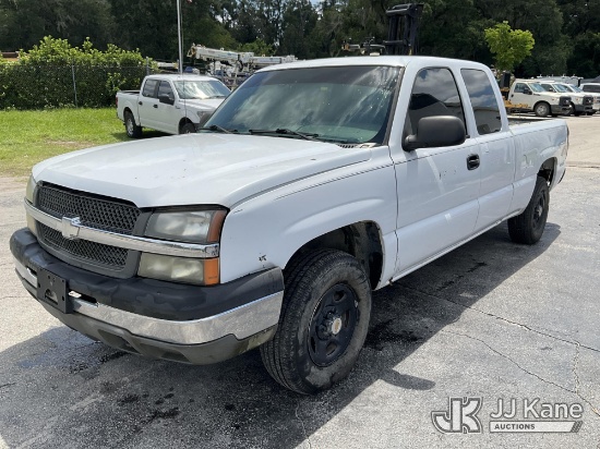 (Ocala, FL) 2004 Chevrolet Silverado 1500 Extended-Cab Pickup Truck Runs & Moves) (Engine Performanc