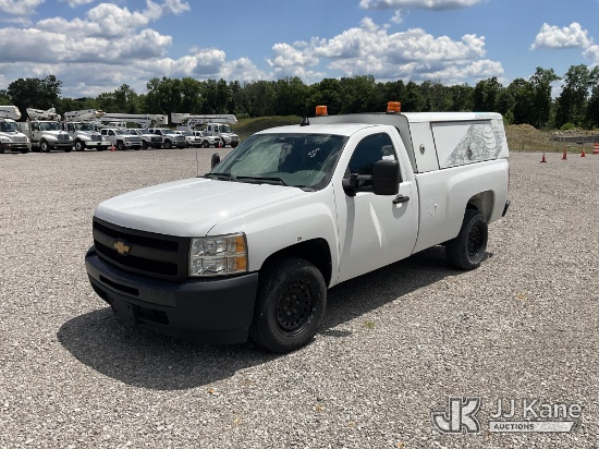 (Verona, KY) 2013 Chevrolet Silverado 1500 Pickup Truck Runs & Moves) (Exterior Defects