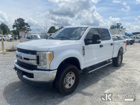 (Villa Rica, GA) 2017 Ford F250 4x4 Crew-Cab Pickup Truck Runs & Moves) (Exterior Defects - See Phot