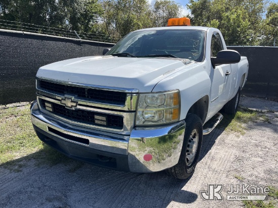 (Tampa, FL) 2008 Chevrolet Silverado 2500HD Pickup Truck Runs & Moves) (Radio Not Included