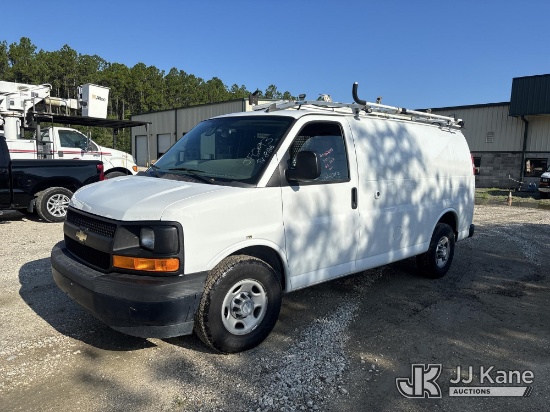 (Jacksonville, FL) 2017 Chevrolet Express 2500 Cargo Van Runs & Moves) (Dash Warning Indicators On