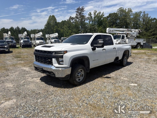 (Roxboro, NC) 2021 Chevrolet Silverado 2500HD 4x4 Crew-Cab Pickup Truck Runs & Moves) (Engine Perfor