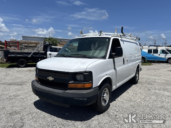 (West Palm Beach, FL) 2015 Chevrolet Express G2500 Cargo Van Runs & Moves)( FL Residents Purchasing