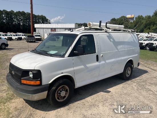 (Moncks Corner, SC) 2014 Chevrolet Express G2500 Cargo Van Runs & Moves) (Dash Warning Indicator On