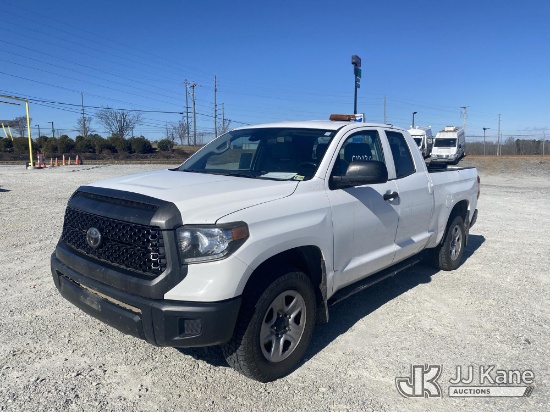 (Villa Rica, GA) 2019 Toyota Tundra 4x4 Crew-Cab Pickup Truck Runs & Moves) (Exterior Defects-See Ph