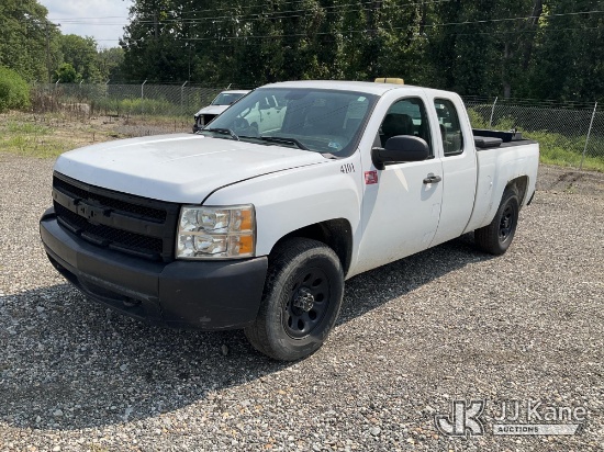 (Chester, VA) rear mounted on 2008 Chevrolet Silverado 1500 4x4 Extended-Cab Pickup Truck Runs & Mov