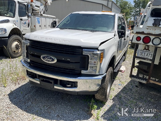 (Clay, KY) 2018 Ford F250 4x4 Crew-Cab Pickup Truck Not Running, Condition Unknown) (Interior & Exte