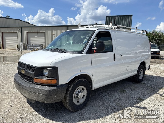 (Jacksonville, FL) 2015 Chevrolet Express G2500 Cargo Van Runs & Moves
