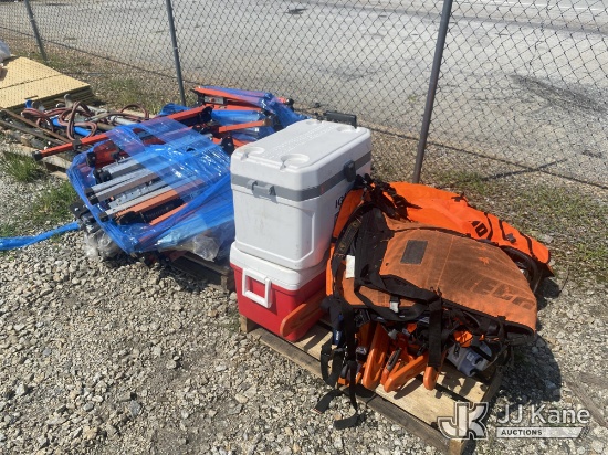 (Villa Rica, GA) Utility Truck Equipment Stands And Tool Racks. Lineman Climbing/Safety Gear NOTE: T