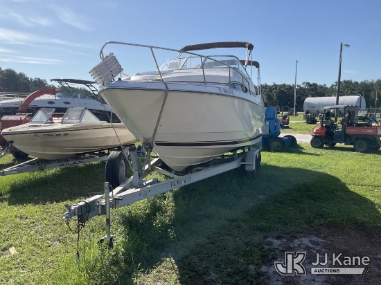 (Tampa, FL) 1993 Monterey 245 SLX Boat Not Running, Condition Unknown) (Seller States: Four New Tire