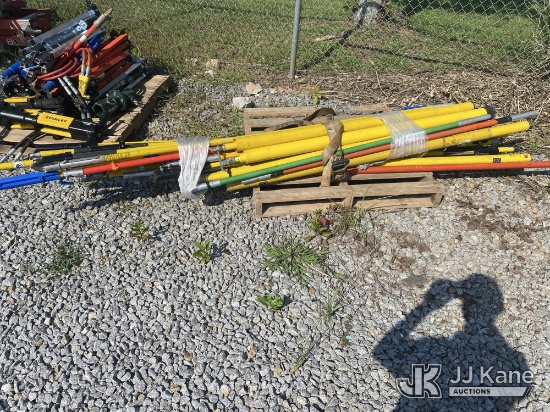 (Villa Rica, GA) (1) Pallet of Lineman Hot Sticks/ Insulated Fiberglass Tools NOTE: This unit is bei