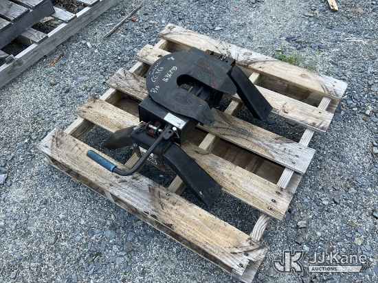 (China Grove, NC) 5th Wheel Attachment NOTE: This unit is being sold AS IS/WHERE IS via Timed Auctio