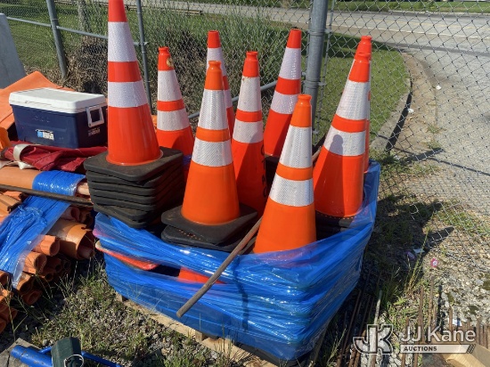 (Villa Rica, GA) (1) Pallet of Traffic Cones NOTE: This unit is being sold AS IS/WHERE IS via Timed