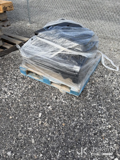 (Hammond, LA) (1) Pallet Chevy Tahoe Second Row Seats & Rear Door Panels NOTE: This unit is being so