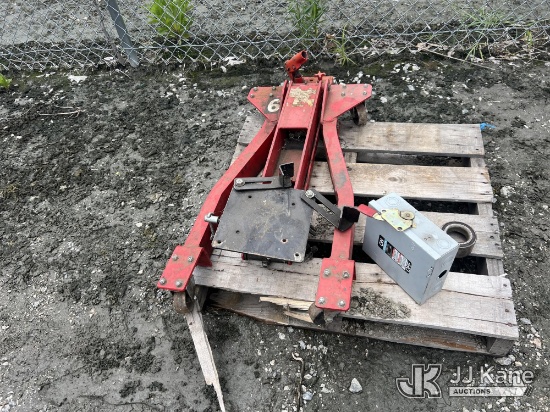 (Chester, VA) Transmission Jack (Condition Unknown) NOTE: This unit is being sold AS IS/WHERE IS via