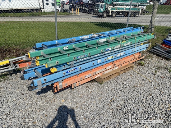 (Villa Rica, GA) (1) Pallet of Extension Ladders NOTE: This unit is being sold AS IS/WHERE IS via Ti