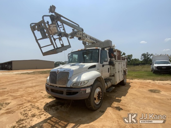 (Blackshear, GA) Altec AT40C, Telescopic Non-Insulated Cable Placing Bucket Truck center mounted on