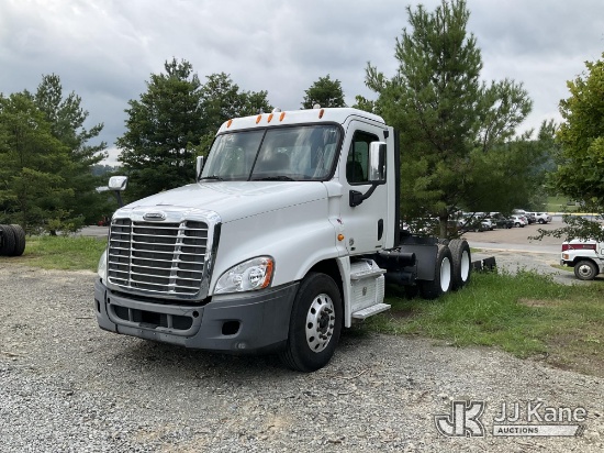 (Sparta, NC) 2012 Freightliner Cascadia 125 Truck Tractor Runs & Moves