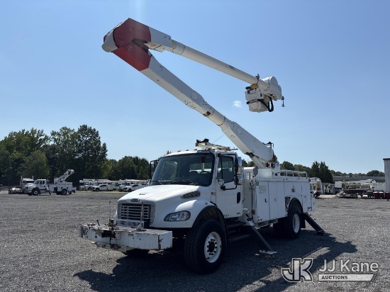 (Florence, AL) Altec AA755L, Material Handling Bucket Truck rear mounted on 2007 Freightliner M2 106