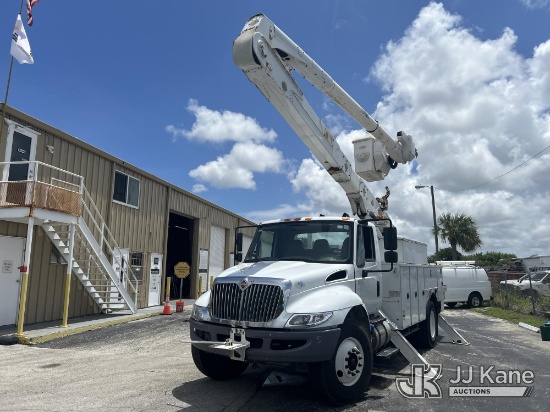 (West Palm Beach, FL) Altec AA55-MH, Material Handling Bucket Truck rear mounted on 2018 Internation