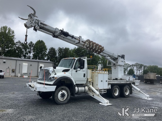 (Chester, VA) Altec D4060-TR, Digger Derrick rear mounted on 2014 International 7500 6X6 Flatbed/Uti
