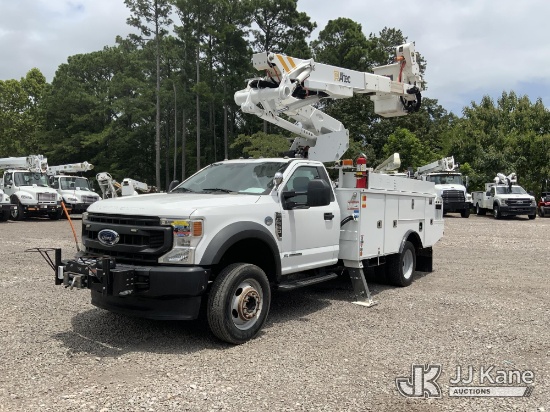 (Graysville, AL) Altec AT41M, Articulating & Telescopic Material Handling Bucket Truck mounted behin