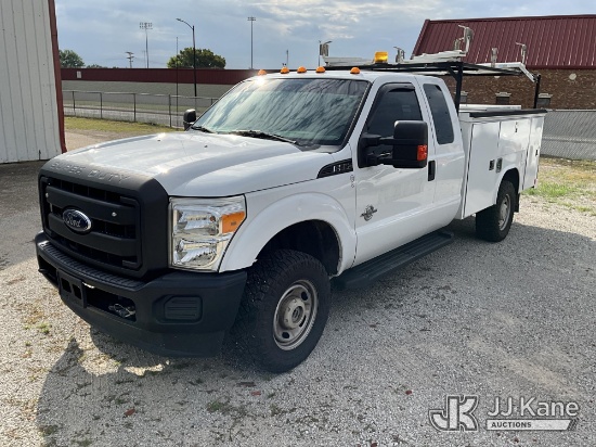 (Bowling Green, KY) 2015 Ford F350 4x4 Extended-Cab Enclosed Service Truck Runs & Moves