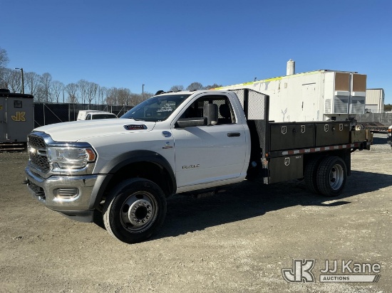 (China Grove, NC) 2019 RAM 5500 Flatbed/Service Truck Runs & Moves) (Dash Warning Indicators On, Win
