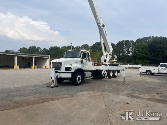 (Monroe, GA) Altec AC38-103S, 38 Ton, Hydraulic Crane rear mounted on 2007 International 5600i Flatb