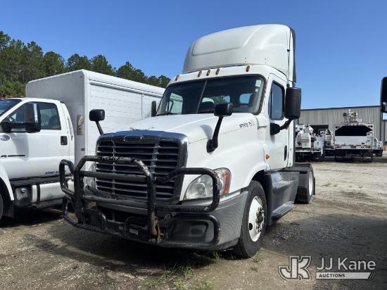 (Jacksonville, FL) 2016 Freightliner Cascadia 125 Truck Tractor Runs & Does Not Move) (Transmission
