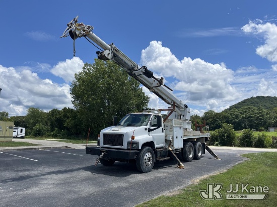 (Lebanon, TN) Altec D2050-BR, Digger Derrick rear mounted on 2006 Chevrolet C8500 T/A Flatbed/Utilit
