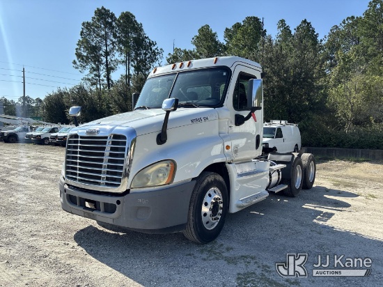 (Jacksonville, FL) 2016 Freightliner Cascadia 125 Truck Tractor Runs & Moves