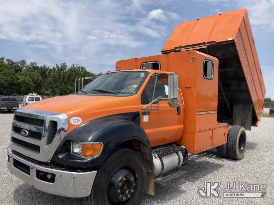 (Verona, KY) 2015 Ford F-750 Chipper Dump Truck Runs, Moves & Dump Operates) (Transmission Performan