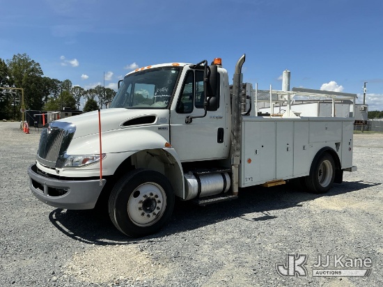 (China Grove, NC) 2014 International 4300 LP Utility Truck Runs & Moves) (Dash Warning Indicators On