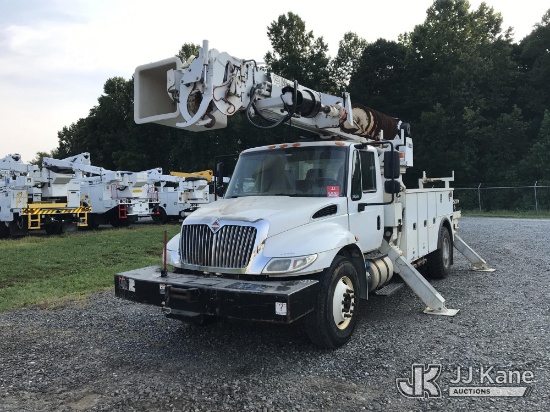 (Mount Airy, NC) Altec DM47B-TR, Digger Derrick rear mounted on 2018 International DuraStar 4300 Uti