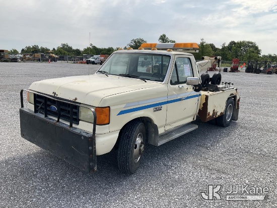 (Verona, KY) 1988 Ford F350 Tow Truck Duke Unit) (Runs, Moves & Operates) (Corrosion