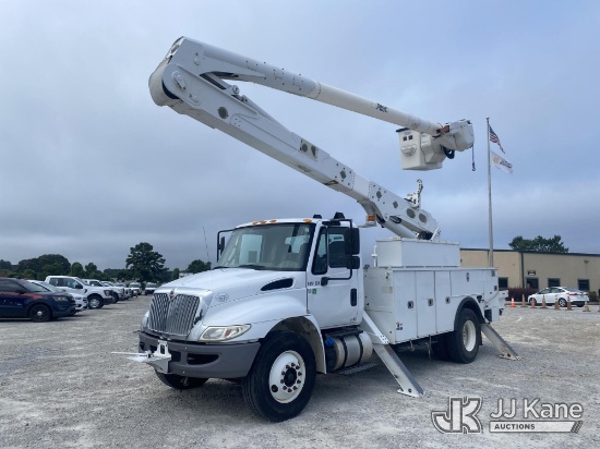 (Villa Rica, GA) Altec AA55E, Material Handling Bucket Truck rear mounted on 2018 International 4300