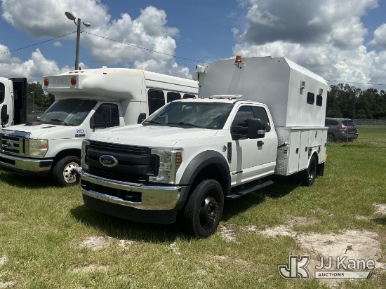 (Tampa, FL) 2019 Ford F-550 Extended-Cab Enclosed Service Truck Not Running, Condition Unknown)(FL R