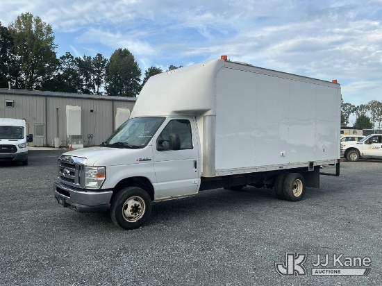 (China Grove, NC) 2015 Ford Econoline E450 Cutaway Van Body Truck Runs & Moves) (Dash Warning Indica