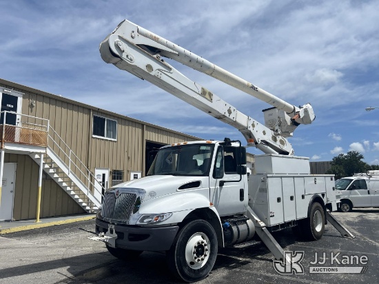 (West Palm Beach, FL) Altec AA55-MH, Material Handling Bucket rear mounted on 2018 International Dur