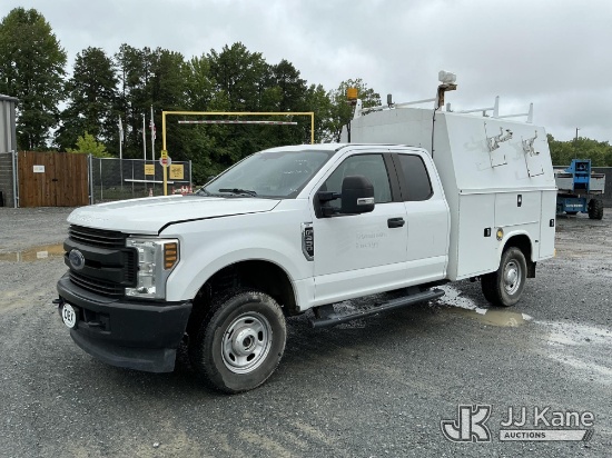 (China Grove, NC) 2019 Ford F350 4x4 Extended-Cab Enclosed Service Truck Runs & Moves) (Dash Warning