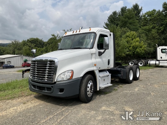 (Sparta, NC) 2012 Freightliner Cascadia 125 Truck Tractor Runs & Moves) (Clutch Deficiencies