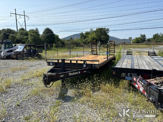 (Troutville, VA) 2018 Hudson Brothers HTMBG T/A Tagalong Equipment Trailer Seller States: Cracks In