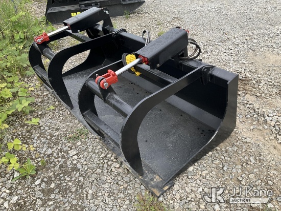 (Villa Rica, GA) 72 Inch Quick Attach Skid Steer Grapple Bucket NOTE: This unit is being sold AS IS/
