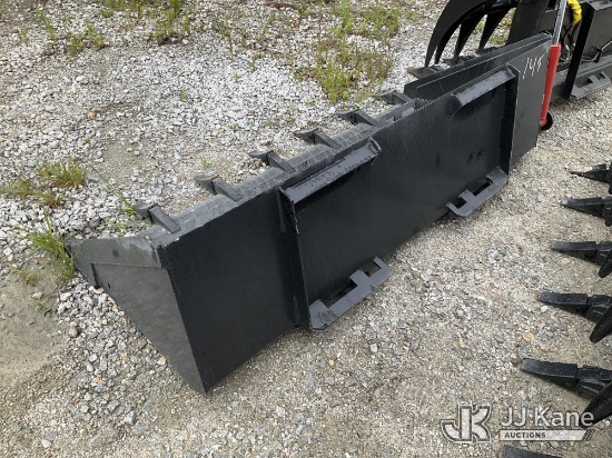 (Villa Rica, GA) 74 Inch Quick Attach Skid Steer Digging Bucket NOTE: This unit is being sold AS IS/