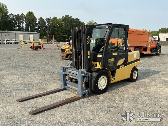 (China Grove, NC) 2016 Yale GP120VX pneu Runs, Moves & Operates